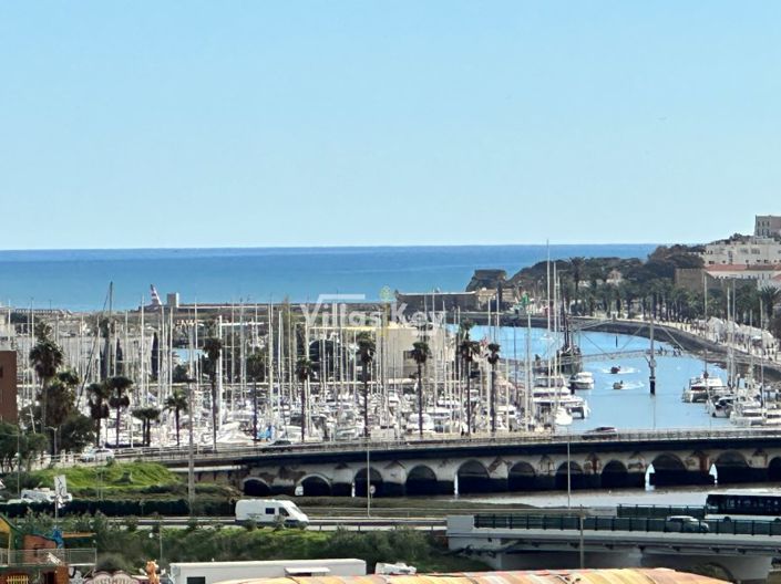 Image No.21-3 Bed Apartment for sale