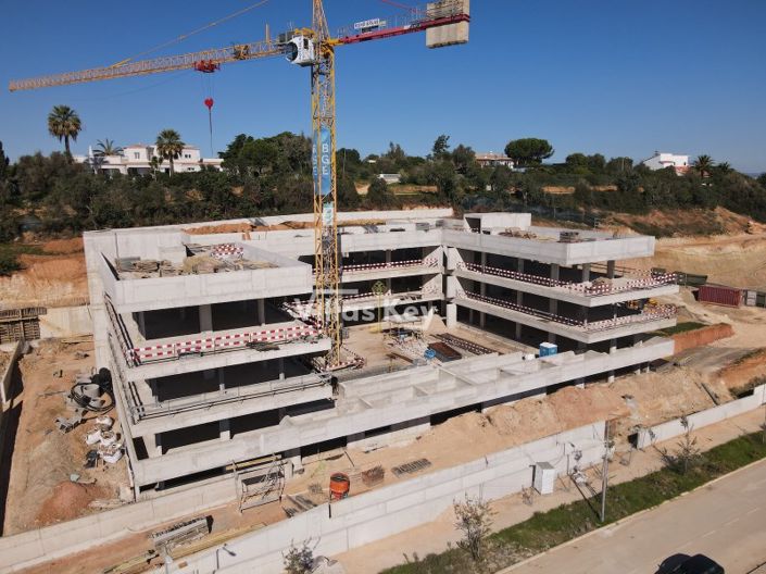 Image No.9-2 Bed Apartment for sale