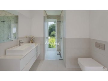 idb049a501-0000-0500-0000-000016624604