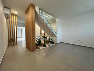 idf9bda601-0000-0500-0000-0000168e1b2e