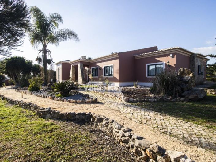 Image No.3-Maison de 4 chambres à vendre à Lagos