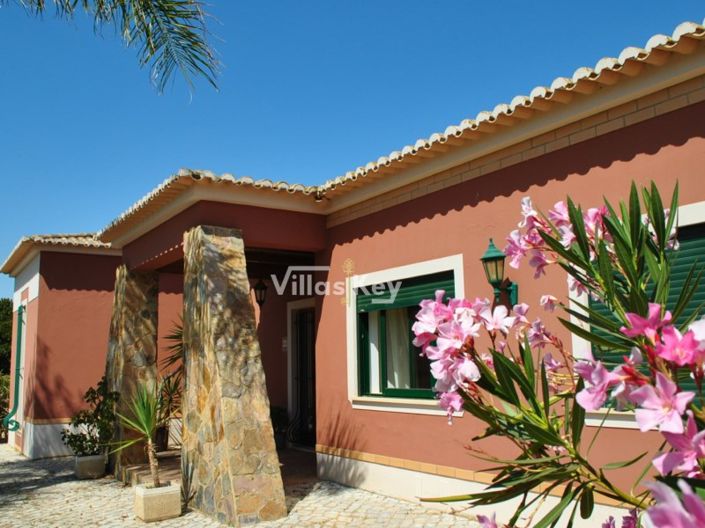 Image No.4-Maison de 4 chambres à vendre à Lagos