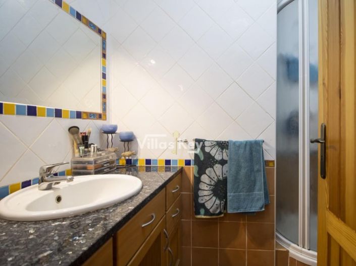 Image No.38-Maison de 4 chambres à vendre à Lagos