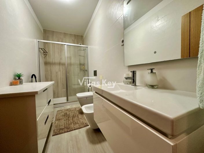 Image No.15-2 Bed Apartment for sale