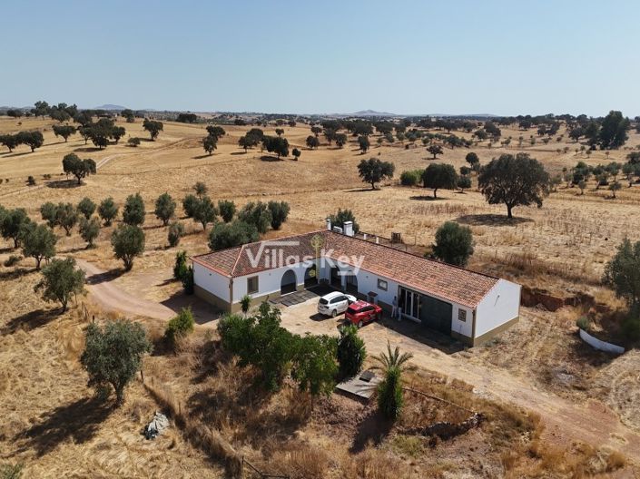 Image No.4-Ferme de 8 chambres à vendre à Beja