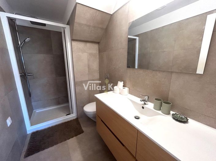 Image No.17-Maison de 7 chambres à vendre à Lagos