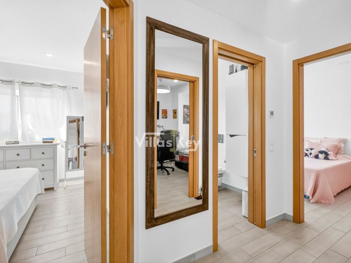 Image No.15-2 Bed Apartment for sale