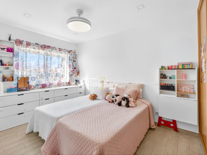 Image No.16-2 Bed Apartment for sale