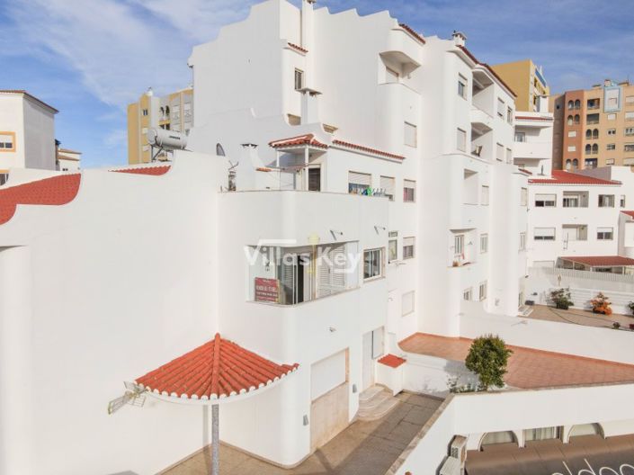 Image No.20-2 Bed Apartment for sale