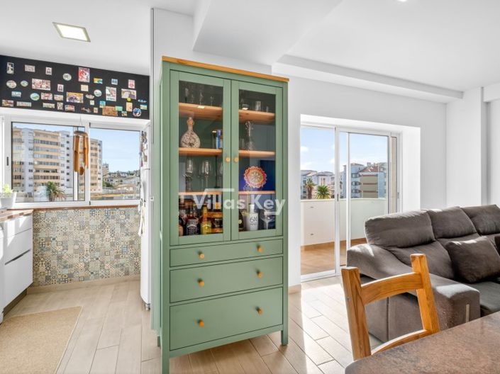 Image No.8-2 Bed Apartment for sale