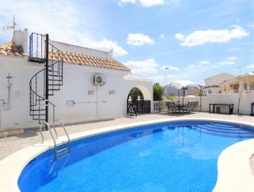2 Bed Villa / Detached for sale