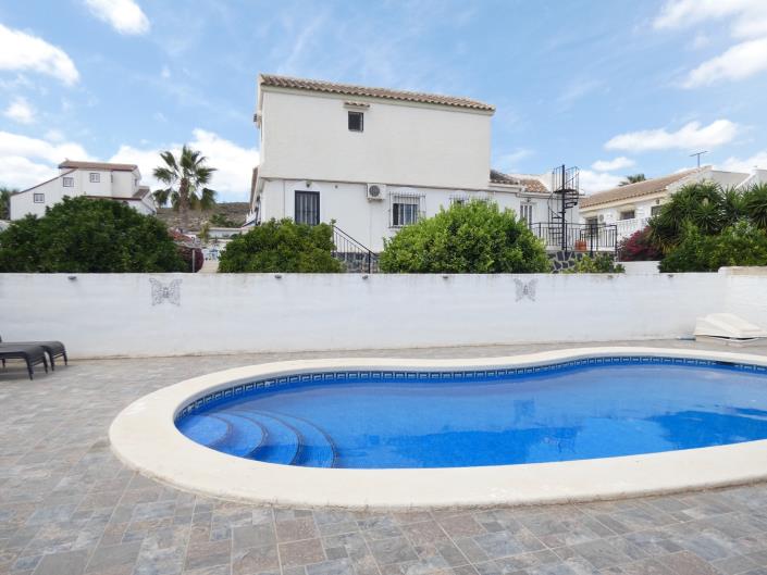 Image No.25-2 Bed Villa / Detached for sale