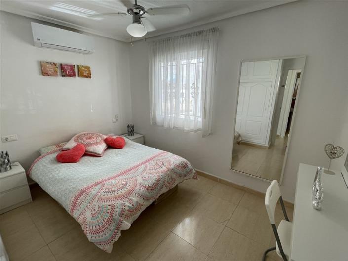 Image No.15-2 Bed Villa / Detached for sale