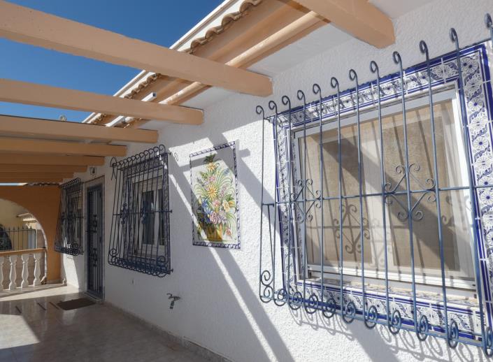 Image No.9-2 Bed Villa / Detached for sale