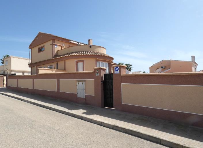 Image No.5-3 Bed Villa / Detached for sale