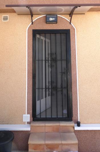 Image No.6-3 Bed Villa / Detached for sale