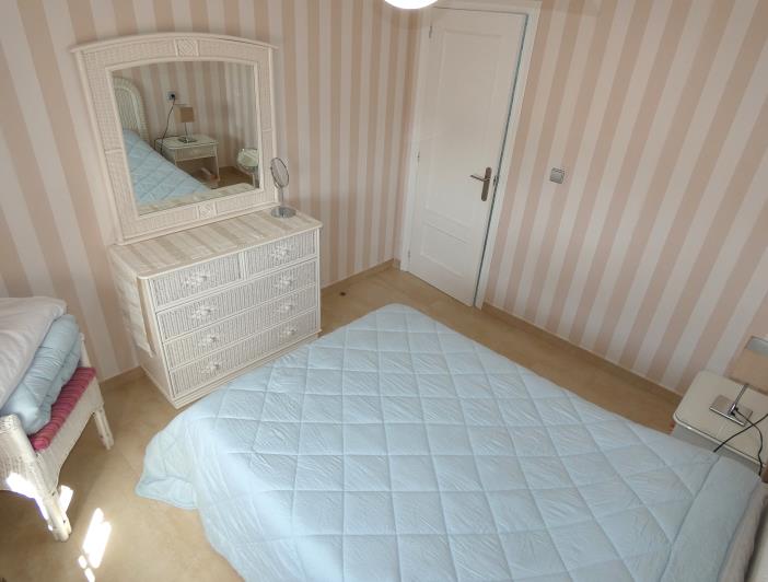 Image No.16-3 Bed Villa / Detached for sale