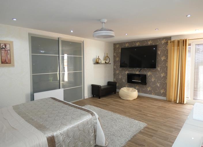 Image No.25-3 Bed Villa / Detached for sale