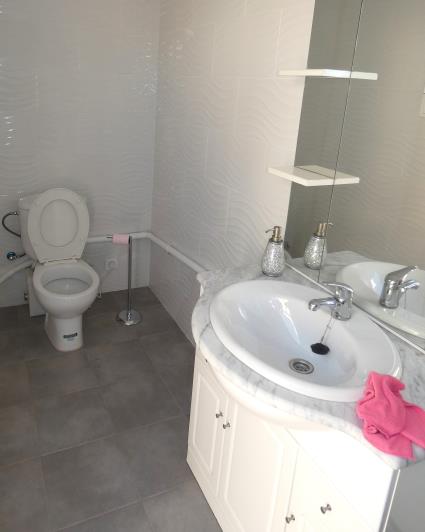 Image No.54-3 Bed Villa / Detached for sale