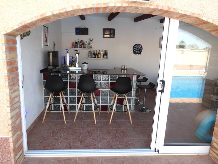 Image No.55-3 Bed Villa / Detached for sale