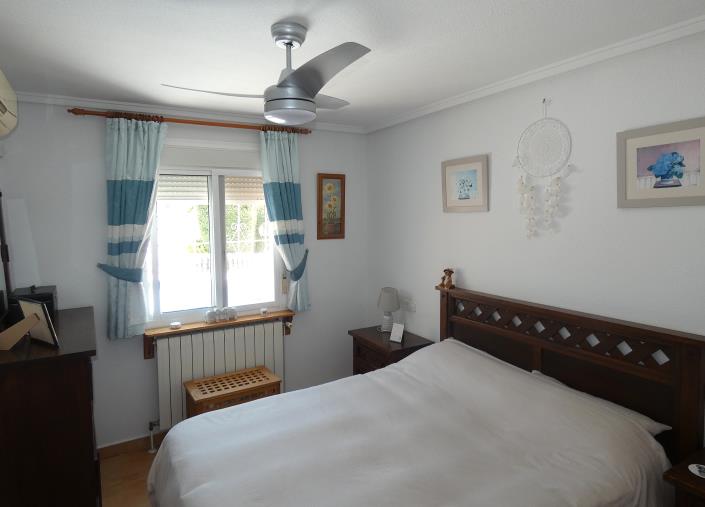 Image No.15-3 Bed Villa / Detached for sale