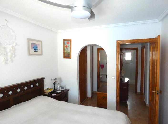 Image No.16-3 Bed Villa / Detached for sale