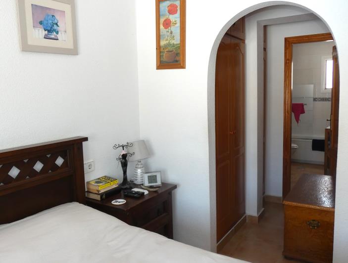 Image No.17-3 Bed Villa / Detached for sale