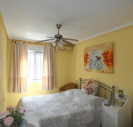 Image No.32-2 Bed Villa / Detached for sale