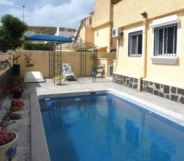 Image No.45-2 Bed Villa / Detached for sale