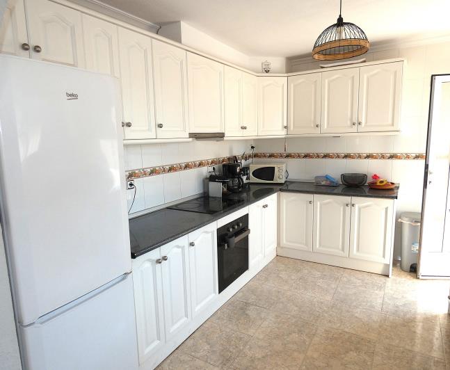 Image No.3-4 Bed Villa / Detached for sale