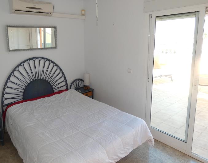 Image No.29-4 Bed Villa / Detached for sale