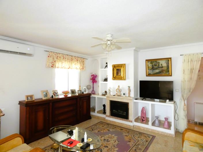 Image No.10-3 Bed Villa / Detached for sale