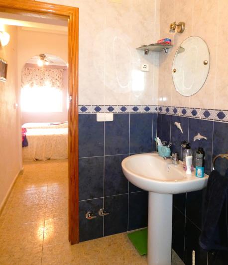 Image No.17-3 Bed Villa / Detached for sale