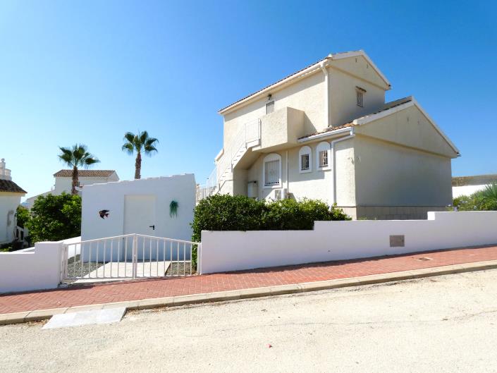 Image No.53-3 Bed Villa / Detached for sale