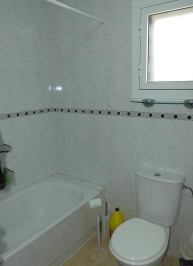 Image No.19-2 Bed Villa / Detached for sale