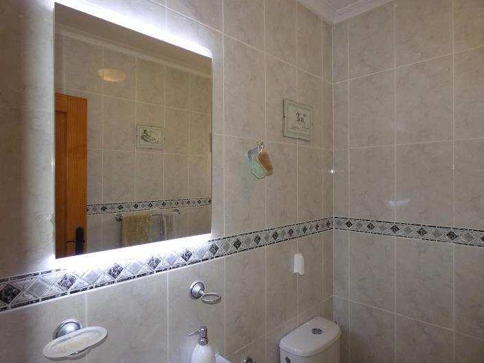 Image No.19-3 Bed Villa / Detached for sale