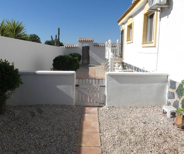 Image No.56-3 Bed Villa / Detached for sale