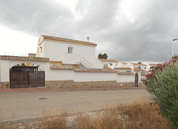 Image No.59-3 Bed Villa / Detached for sale