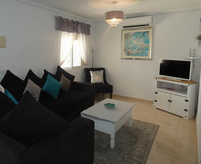 Image No.17-2 Bed Villa / Detached for sale