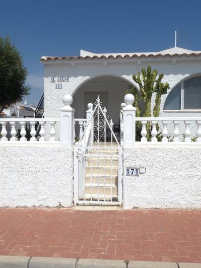 Image No.5-2 Bed Villa / Detached for sale