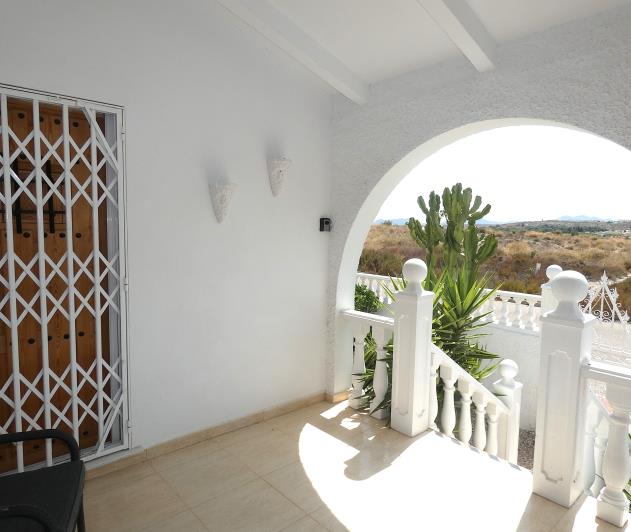 Image No.9-2 Bed Villa / Detached for sale