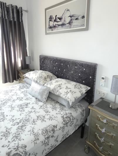 Image No.19-2 Bed Villa / Detached for sale