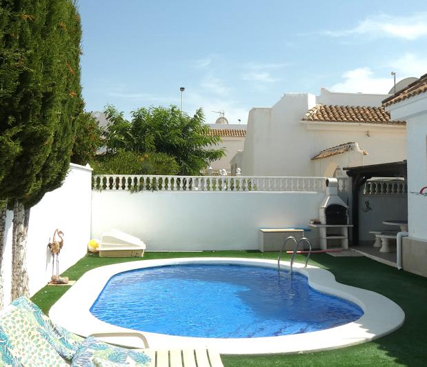 Image No.42-2 Bed Villa / Detached for sale