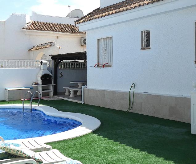 Image No.50-2 Bed Villa / Detached for sale