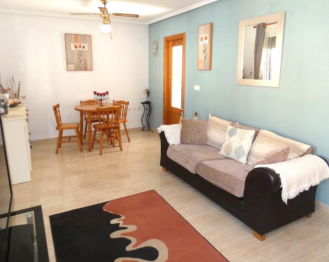 Image No.16-3 Bed Semi-Detached for sale