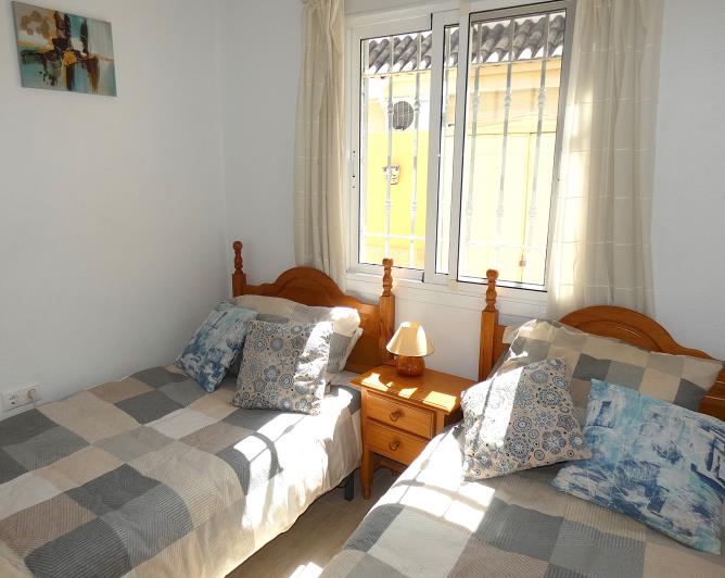 Image No.26-3 Bed Semi-Detached for sale