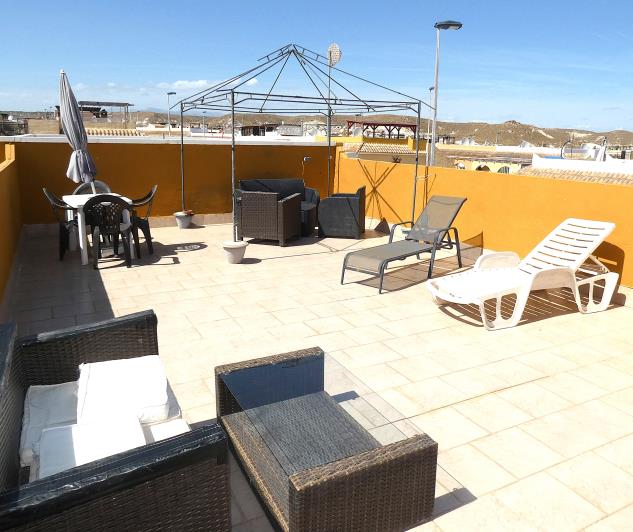 Image No.45-3 Bed Semi-Detached for sale