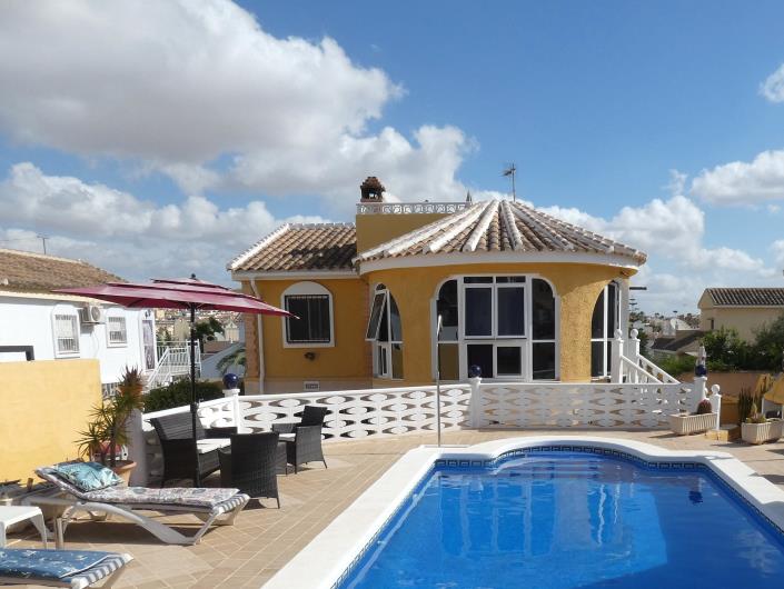 Image No.5-4 Bed Villa / Detached for sale
