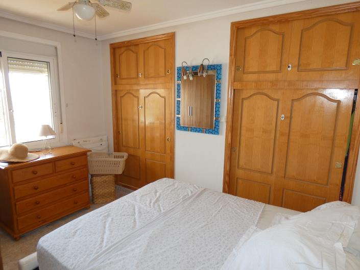 Image No.17-4 Bed Villa / Detached for sale