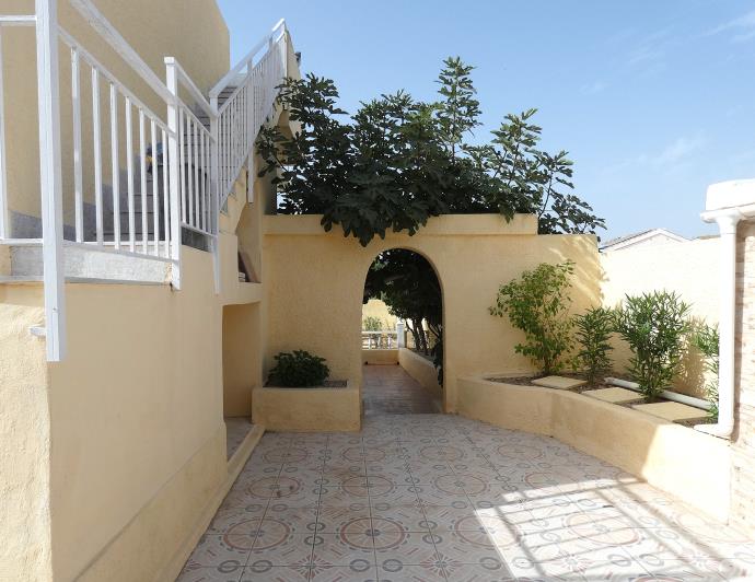 Image No.39-5 Bed Villa / Detached for sale